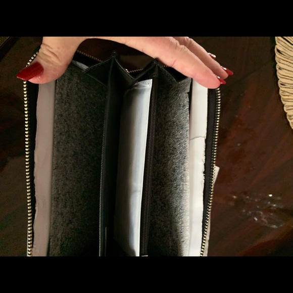 NWOT Coach Bow Wallet - Picture 4 of 6